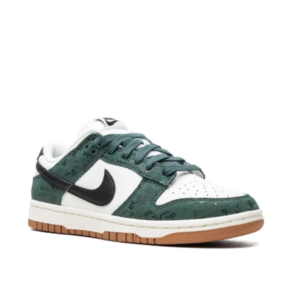 NWT Nike Low Dunks